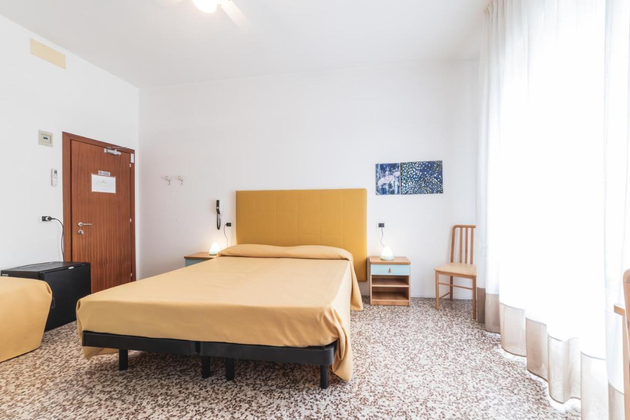 B&B Moresco Cattolica Exteriör bild