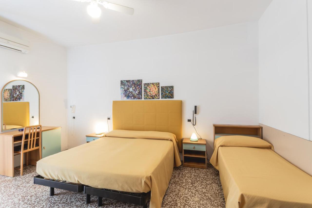 B&B Moresco Cattolica Exteriör bild